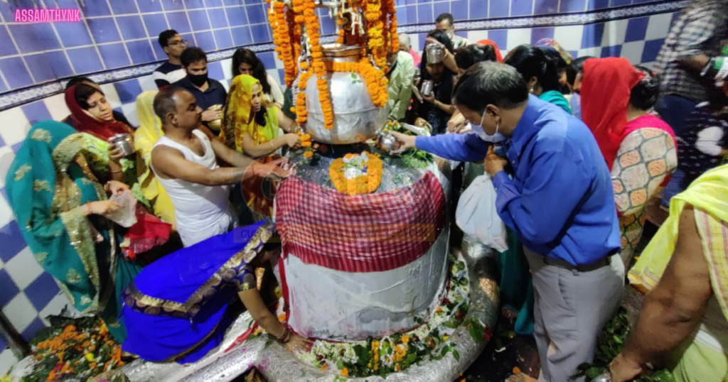 Maha Shivaratri in umananda temple